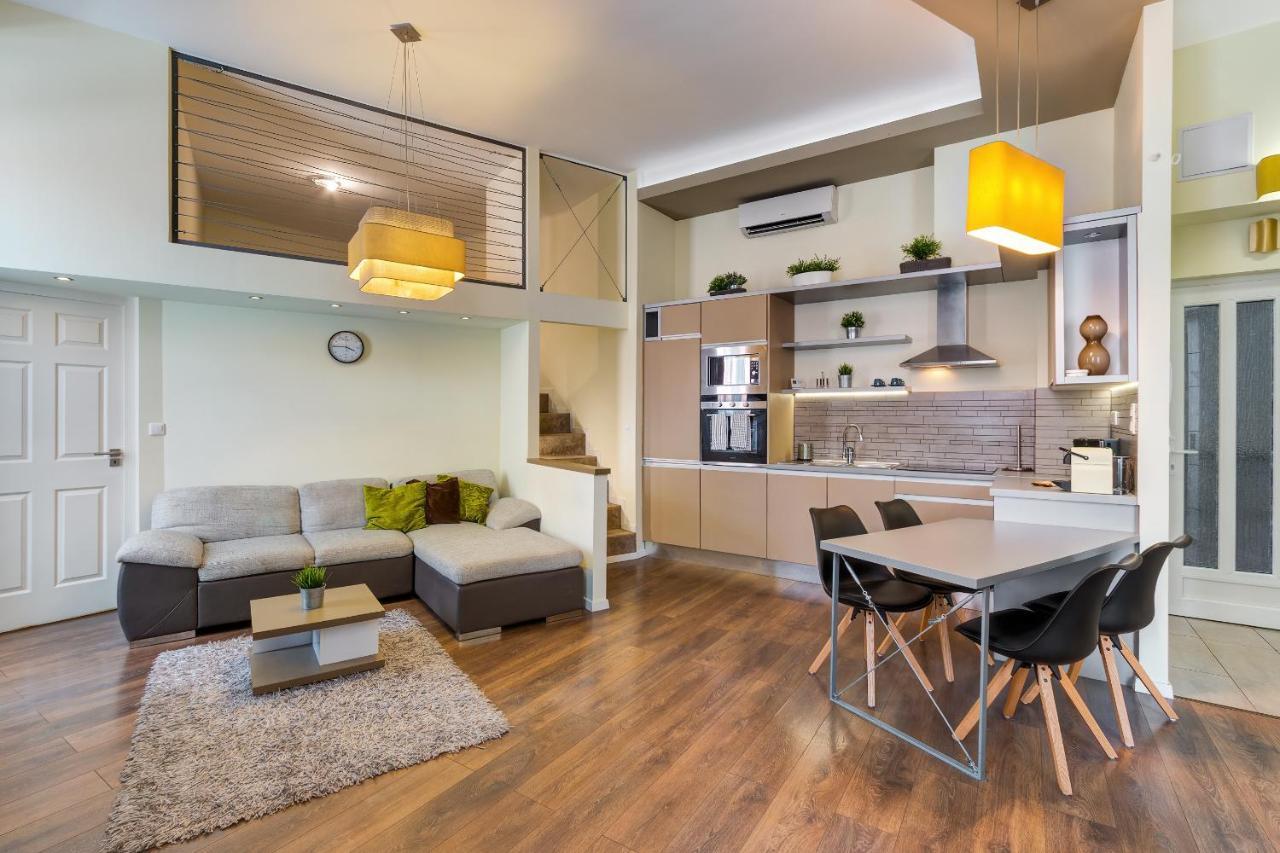 Spacious & Stylish Apartment In Downtown Budapest Ngoại thất bức ảnh
