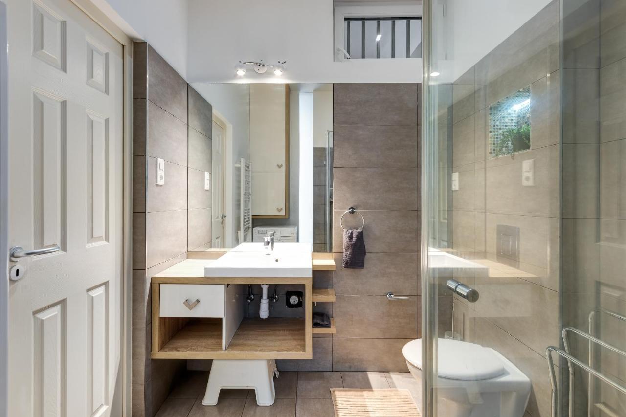 Spacious & Stylish Apartment In Downtown Budapest Ngoại thất bức ảnh