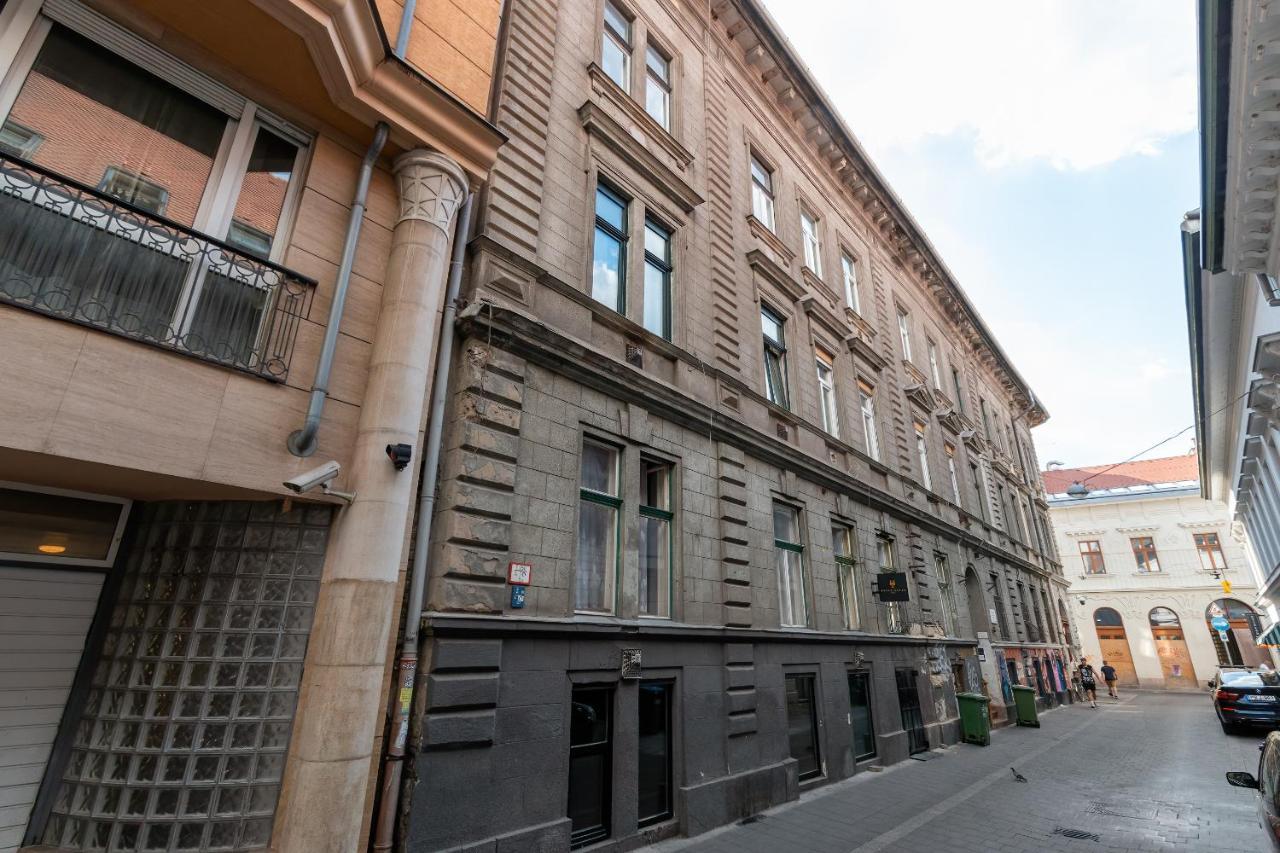 Spacious & Stylish Apartment In Downtown Budapest Ngoại thất bức ảnh